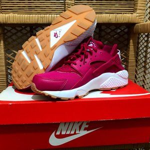 NIKE WMNS AIR HUARACHE RUN FUCHSIA